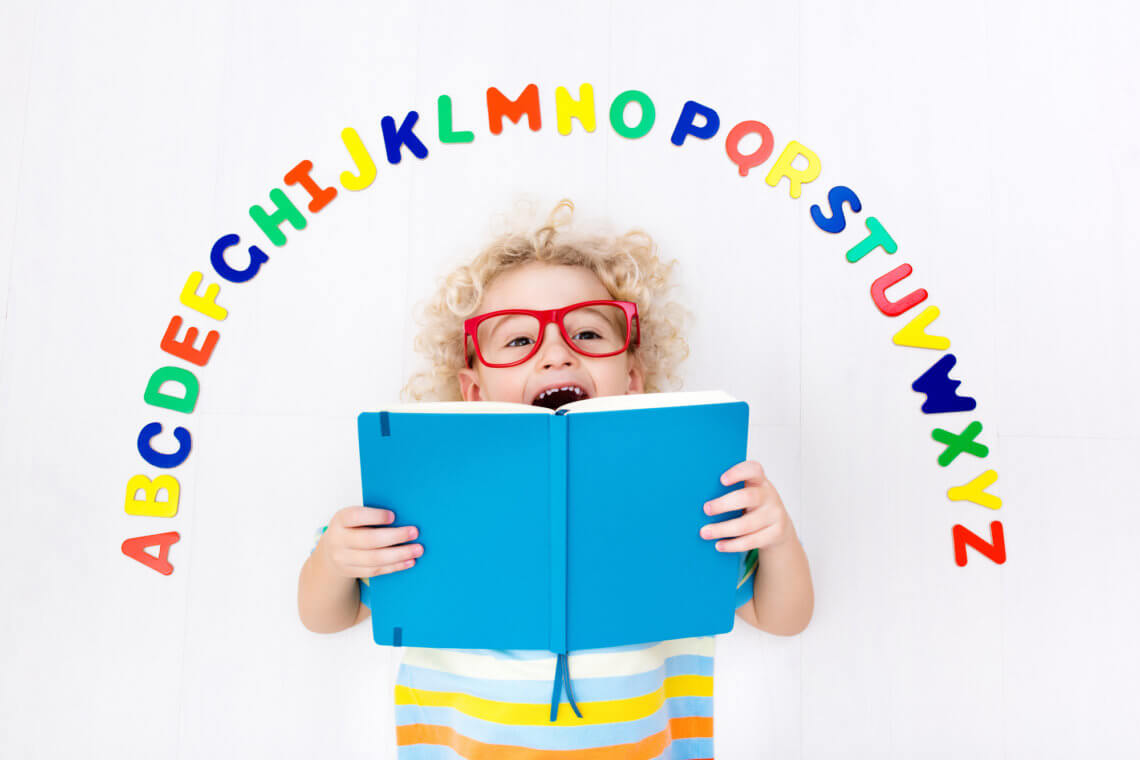 Jak nauczyć dziecko literek i alfabetu?