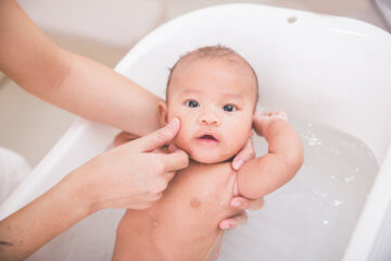 Jak kąpać noworodka? Praktyczny poradnik