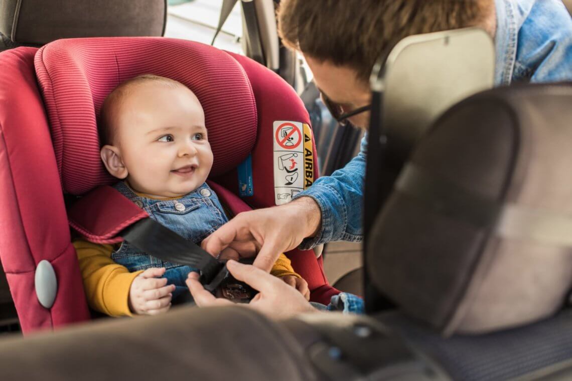 Pierwsza podróż z niemowlakiem – co warto wiedzieć?